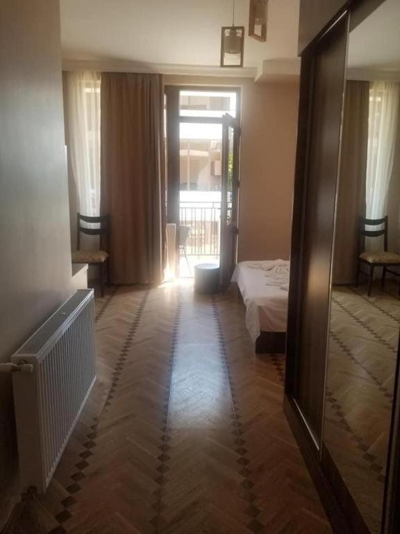 Hotel Guga コブレチ エクステリア 写真