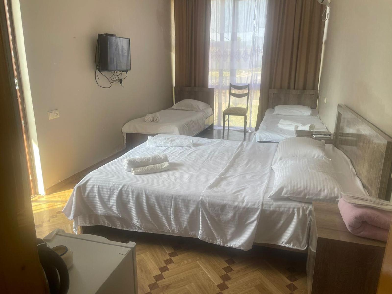 Hotel Guga コブレチ エクステリア 写真